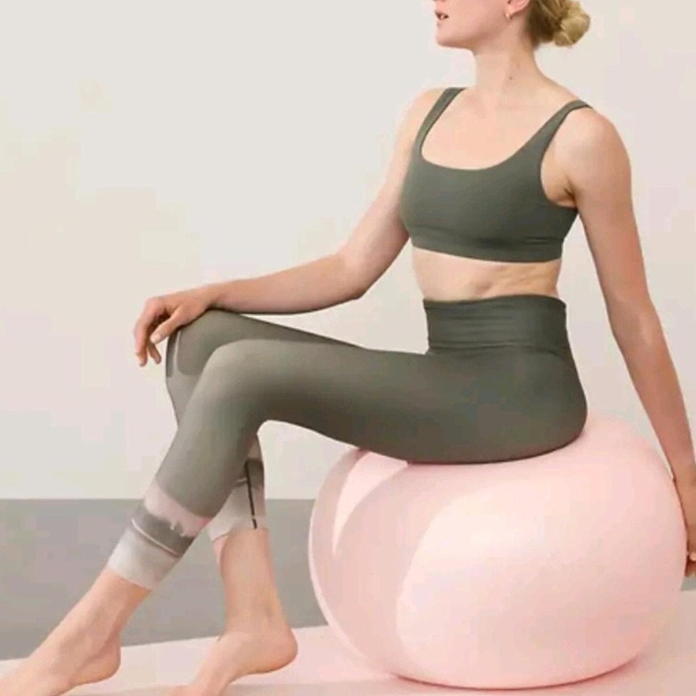 New with tag - Athleta ultra high rise legging